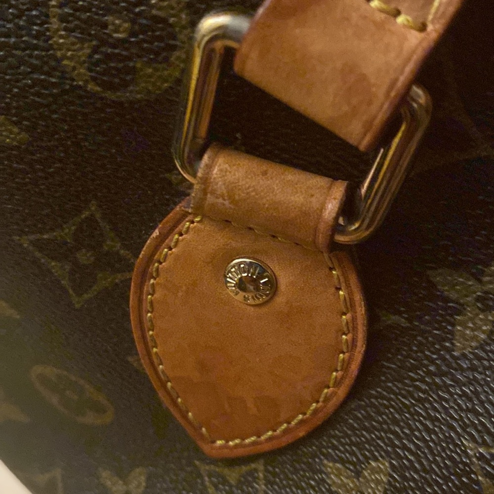 Authentic LV - Picture 9 of 9